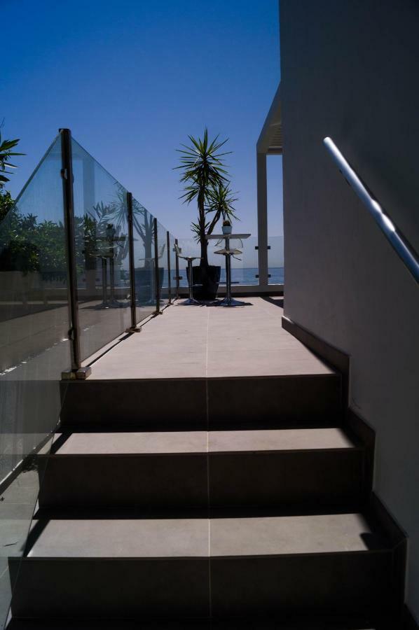 Beach-Front Bahia Dorada Estepona Exterior foto